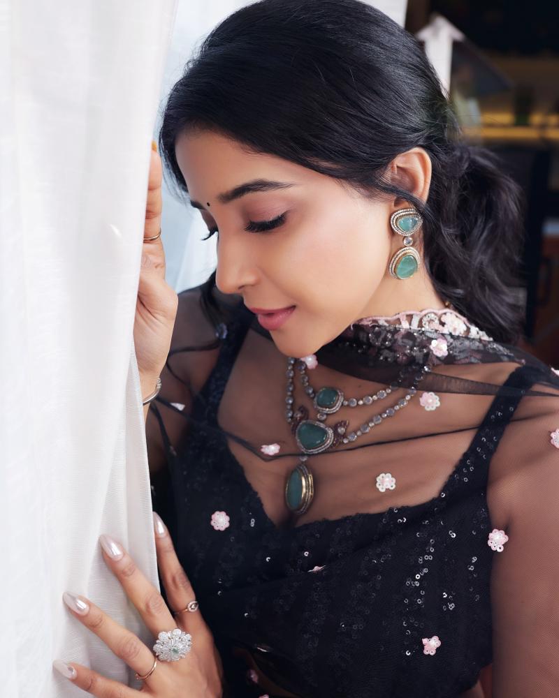 sakshi-agarwal-hot-photos